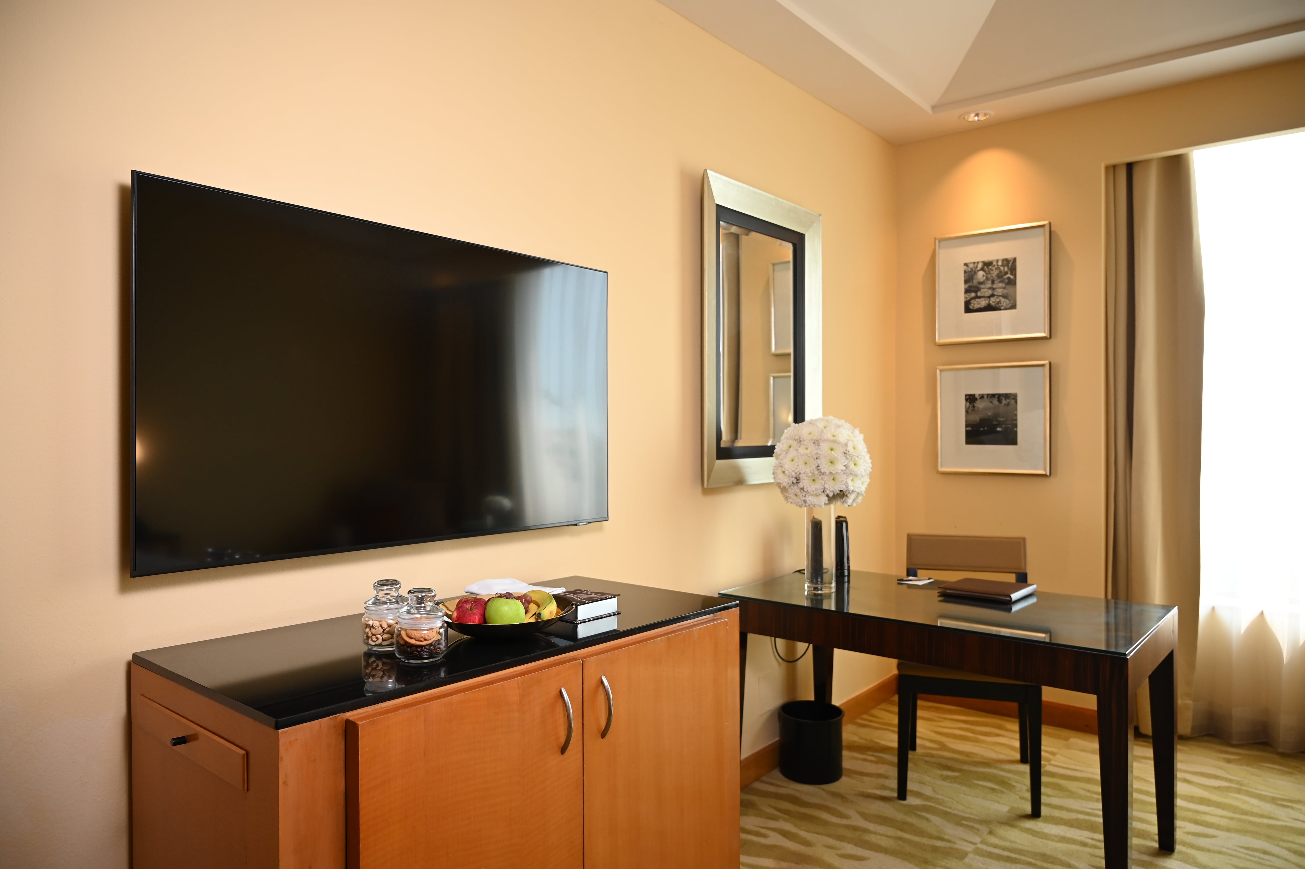 Grand Club Rooms